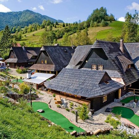 Wellness Rezort Janosikov Dvor ซาซริวา ภายนอก รูปภาพ