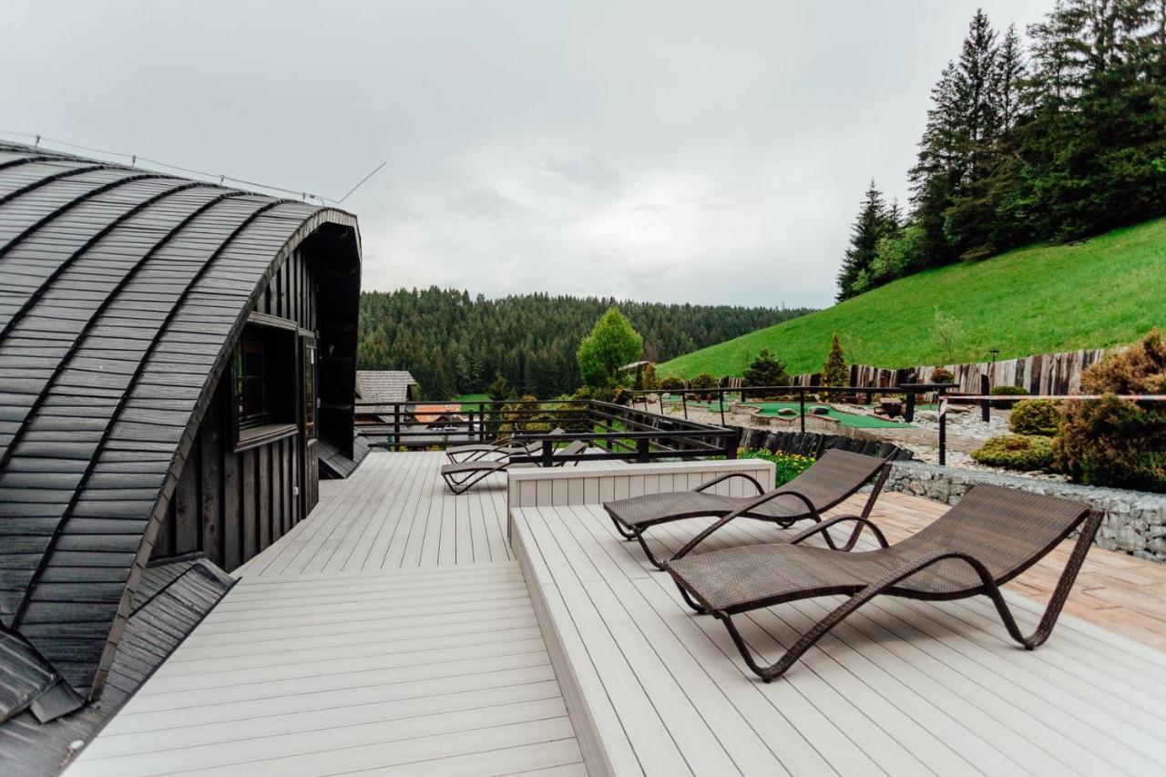 Wellness Rezort Janosikov Dvor ซาซริวา ภายนอก รูปภาพ