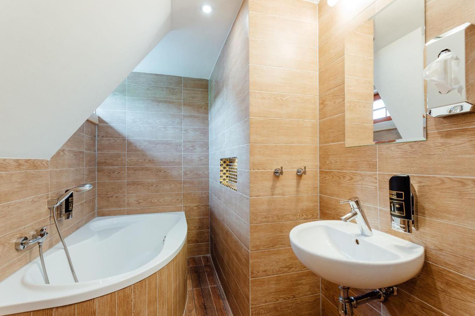 Wellness Rezort Janosikov Dvor ซาซริวา ภายนอก รูปภาพ