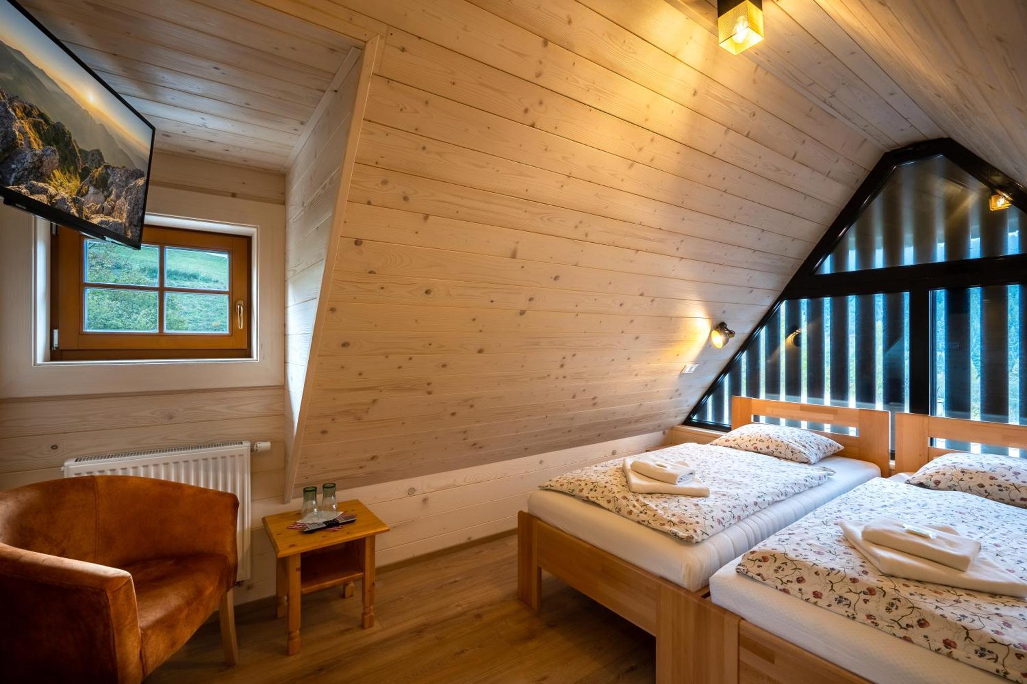 Wellness Rezort Janosikov Dvor ซาซริวา ภายนอก รูปภาพ