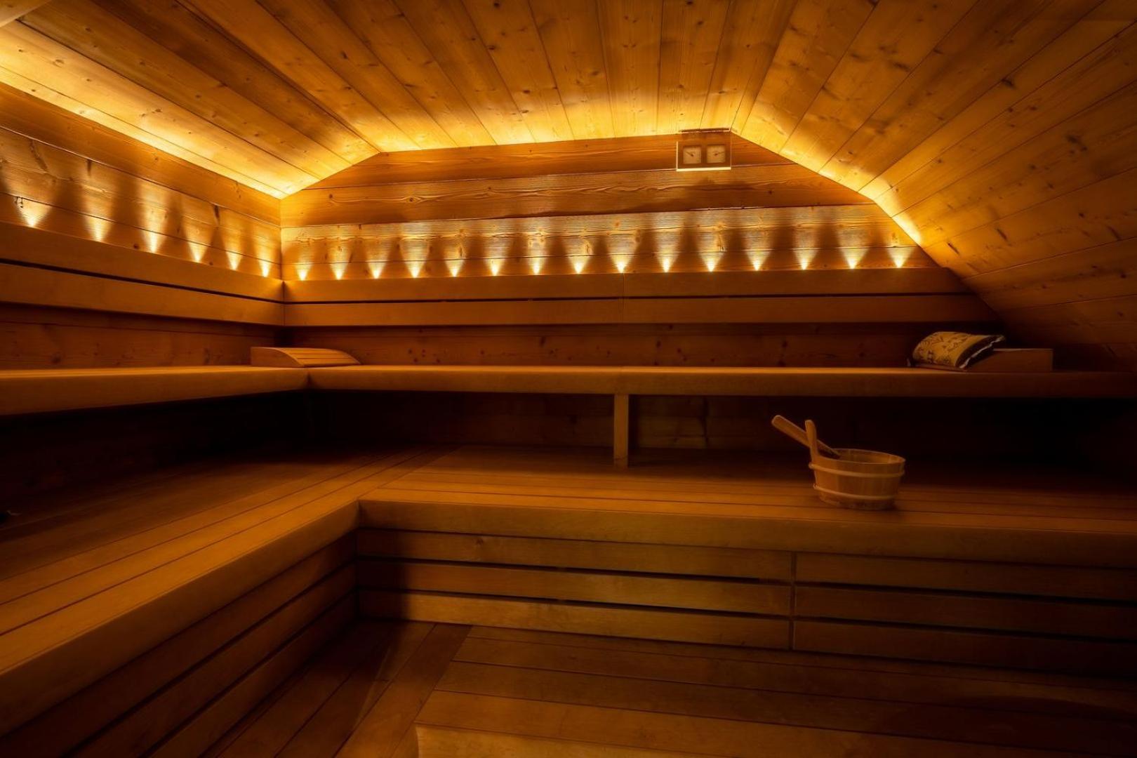 Wellness Rezort Janosikov Dvor ซาซริวา ภายนอก รูปภาพ